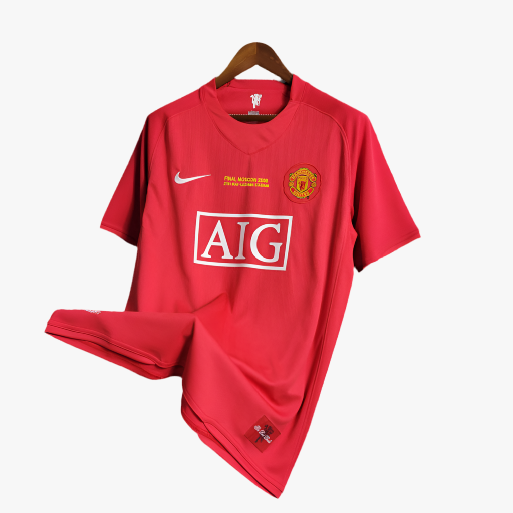 Rock the Retro Look: Find Your 2008 Man U Kit Today!