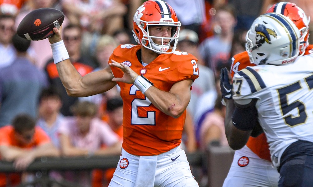 Clemson vs FAU Prediction: Who Will Win? Our Experts Break It Down!