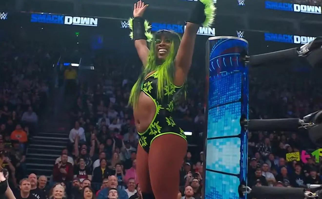 Is Naomi WWE the Most Athletic Woman? (See Her Amazing Skills Here)