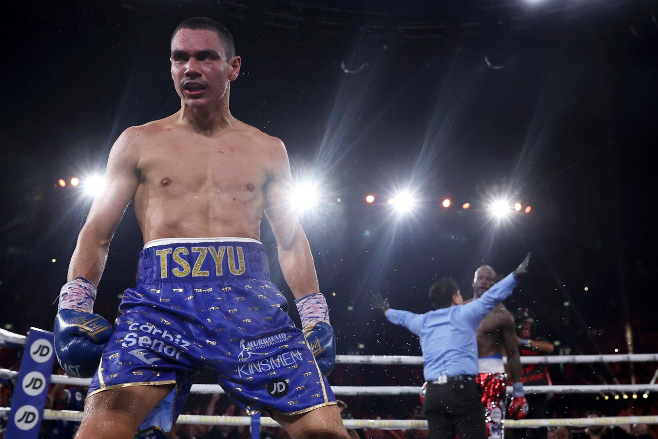 Mendoza vs Tszyu Odds: Where to Find the Best Lines?