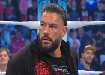 Roman Reigns Blue Eyes: Fans Go Crazy for His Piercing Gaze!