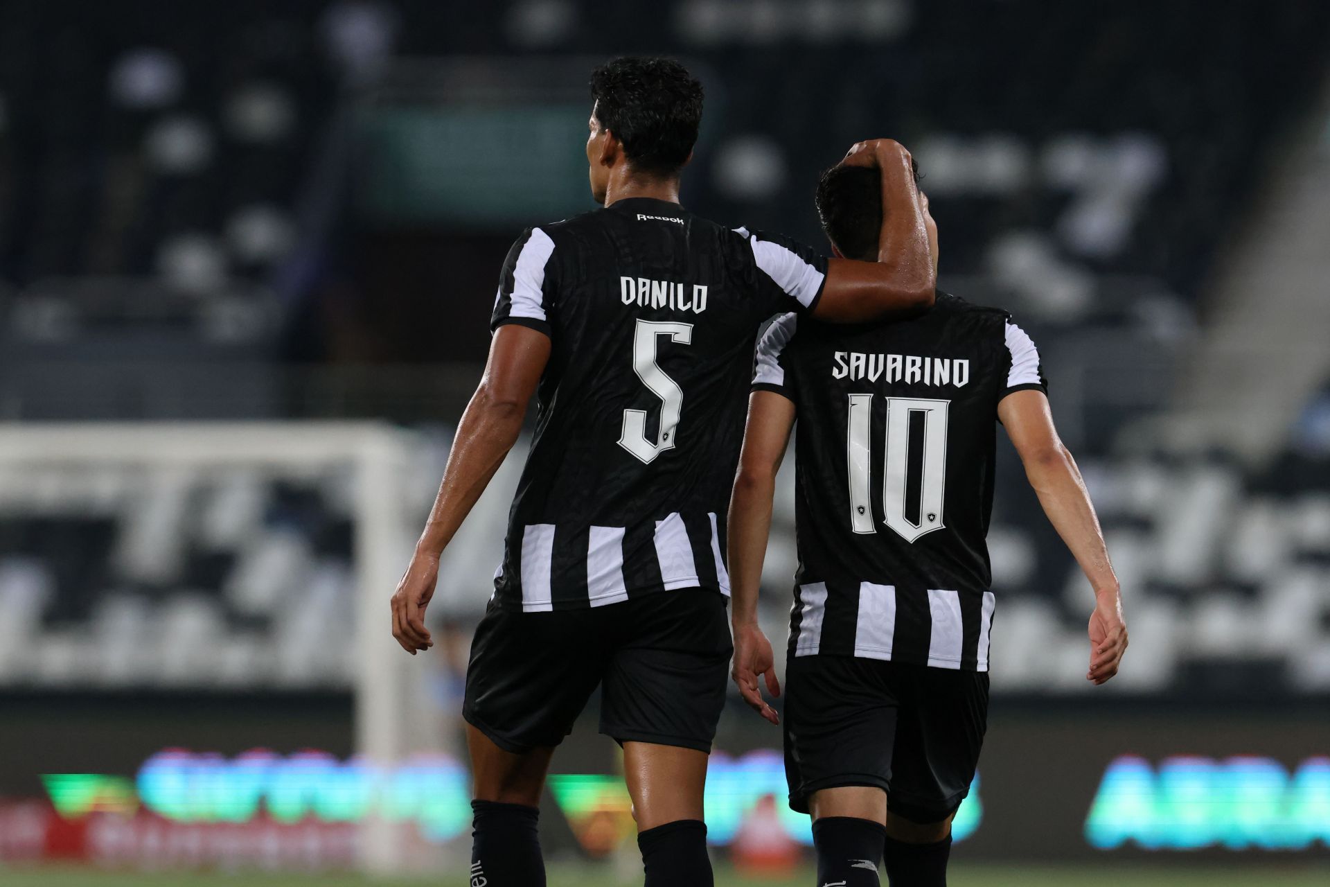 Botafogo vs Universitario Prediction: Betting Tips & Insights.