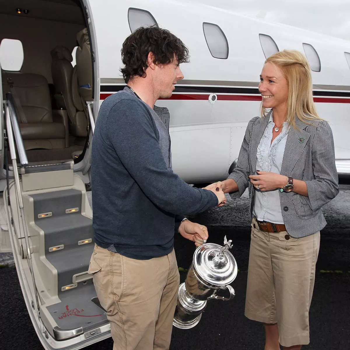 Rory McIlroy Private Jet: See Inside His Luxurious Ride! (How the Golf Star Travels in Style)