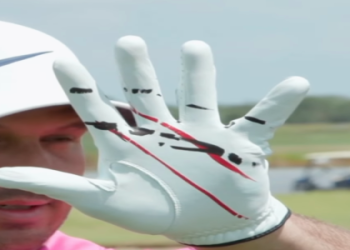 Get a Better Grip: Choosing the Best z golf glove in 2024