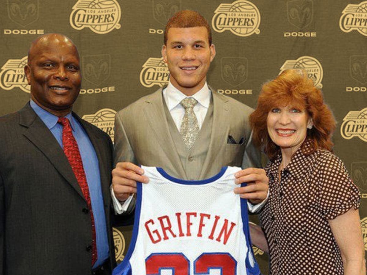 Blake Griffins Mom & Dad: Learn About His Parents, Gail & Tommy!