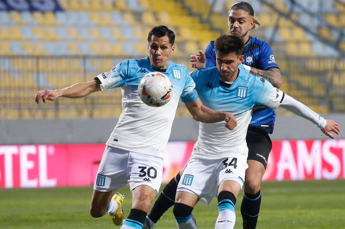 Racing vs Huachipato Prediction: Expert Picks and Odds!