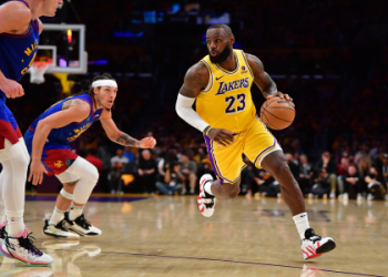 Lakers vs Suns Prediction: Can LeBron James Lead to Win?