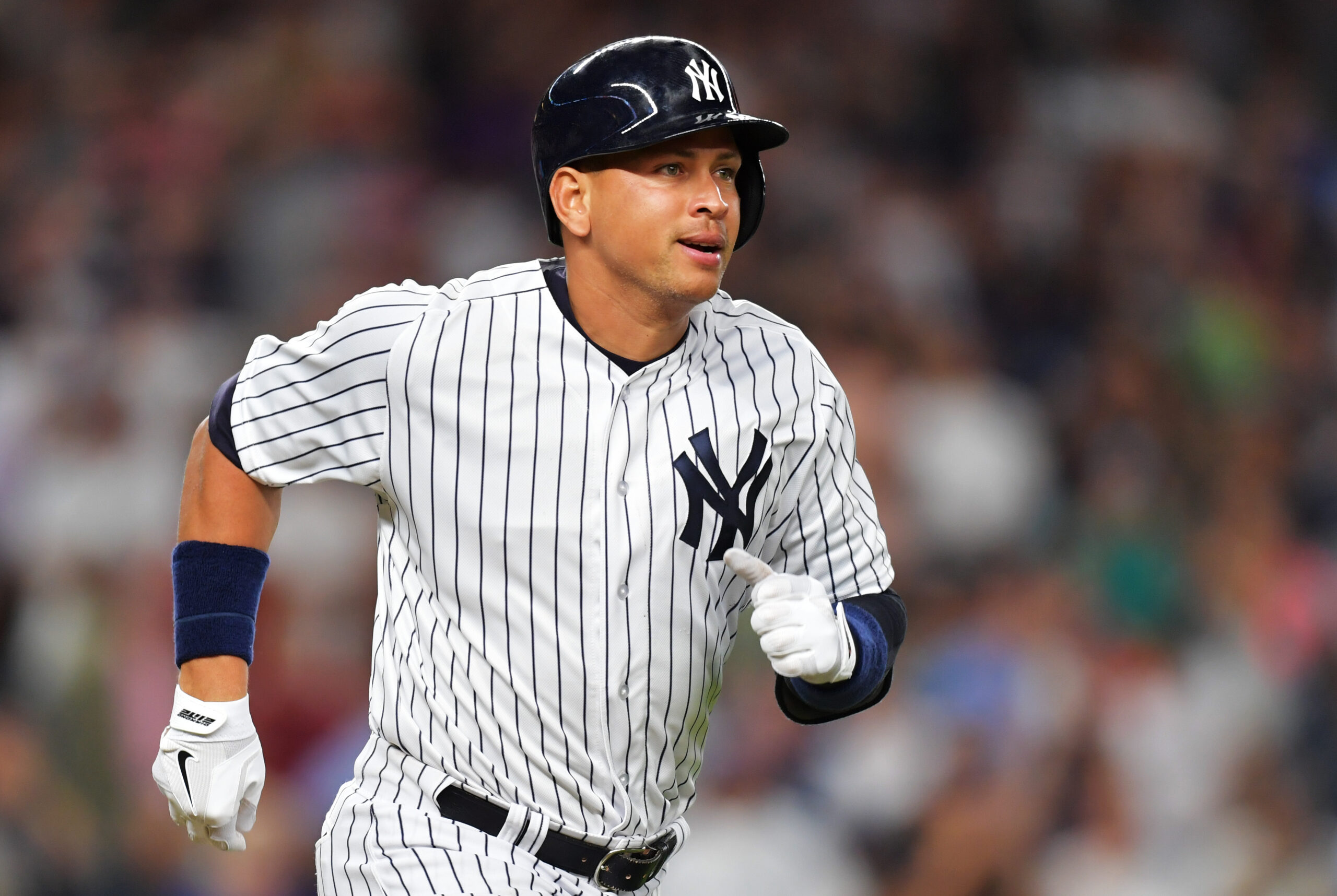 Could Alex Rodriguez Play Football? (Skills and Possible Career)